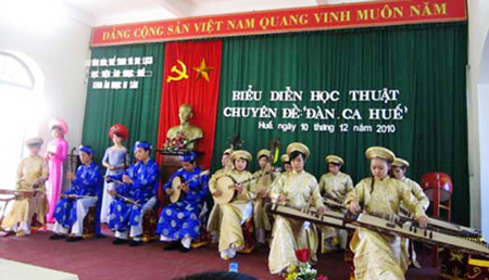 Thừa Thiên – Huế Chấn chỉnh dịch vụ biểu diễn ca Huế